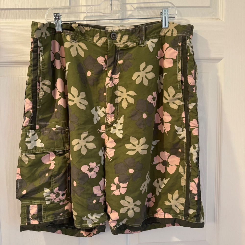 WearFirst Cargo Shorts Mens 36 Olive Green Reversible Floral Tropical Hibiscus